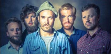 Red Wanting Blue: 