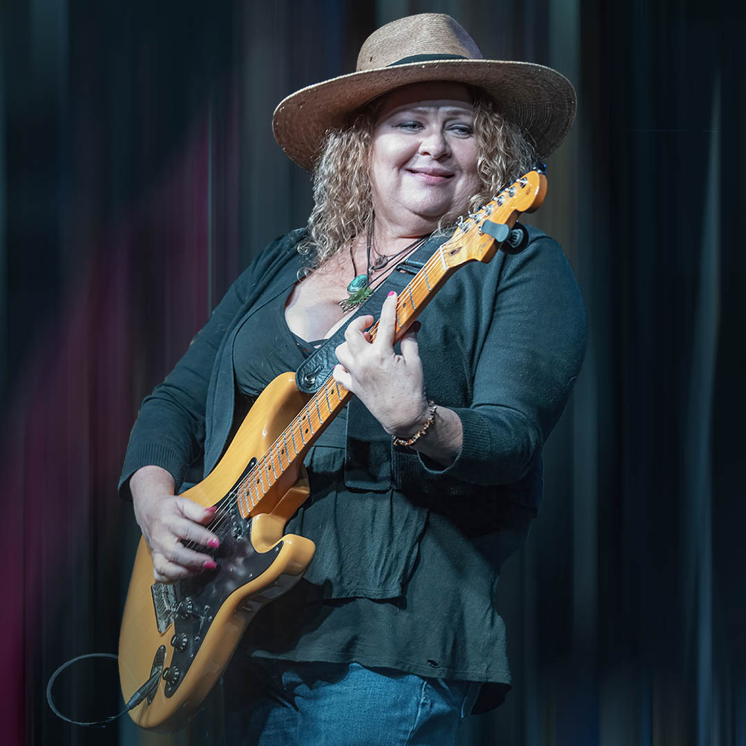 Buy Tickets to Wine Down Wednesday Featuring Rachelle Coba in Boca