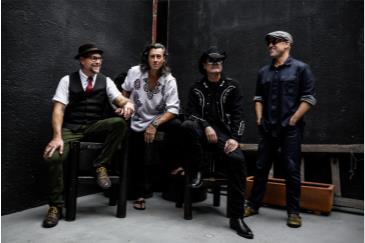 Roger Clyne & The Peacemakers: 