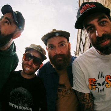 Four Year Strong - Enemy of The World 2022-img